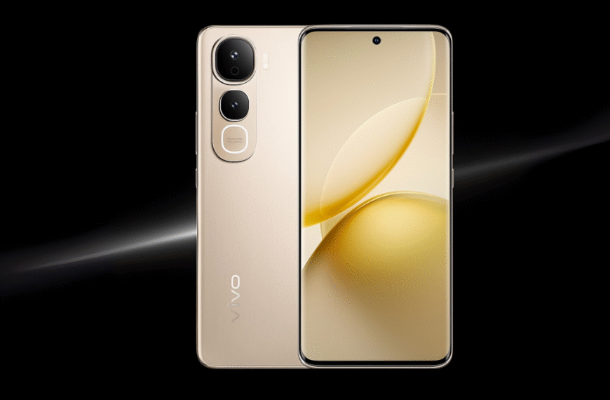 Vivo Y400 Pro 5G in gold with soft diagonal white light on black background